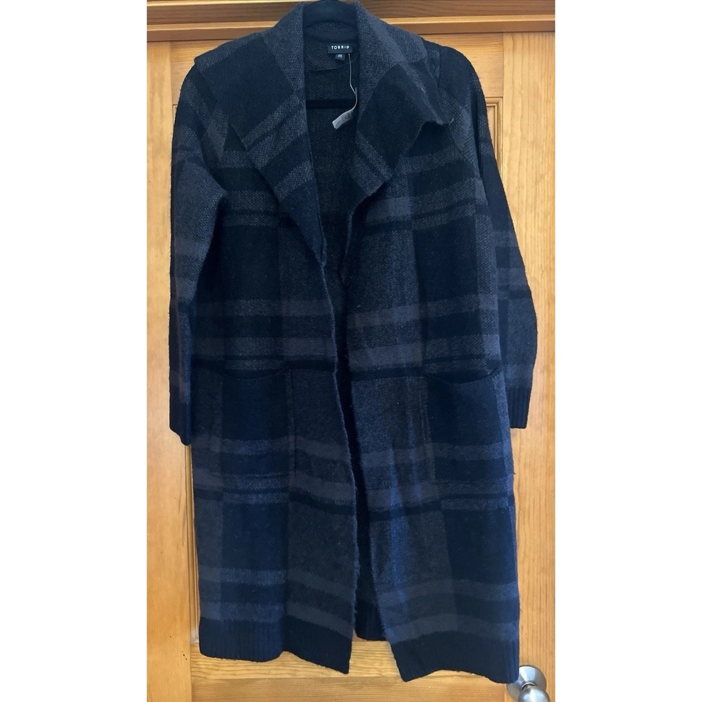 Torrid Women's Gray Plaid Collared Coat With Pockets So Soft Sz 00/M/L/10